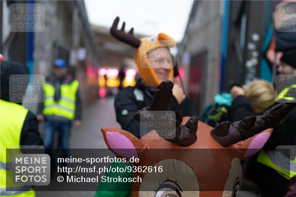 07.12.2025 - St. Pauli X-Mass-Run No. 15 Michael Strokosch http://msf.ph/oto/9362616 07.12.2025 11:00:00 Laufen  meine-sportfotos.de
