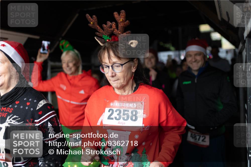 07.12.2025 - St. Pauli X-Mass-Run No. 15 Michael Strokosch http://msf.ph/oto/9362718 07.12.2025 11:13:14 Laufen 10, 15, 55, 15, 2358, 4872 meine-sportfotos.de