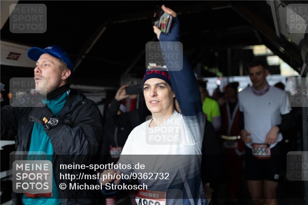 07.12.2025 - St. Pauli X-Mass-Run No. 15 Michael Strokosch http://msf.ph/oto/9362732 07.12.2025 11:13:16 Laufen 15, 082, 15, 3056 meine-sportfotos.de
