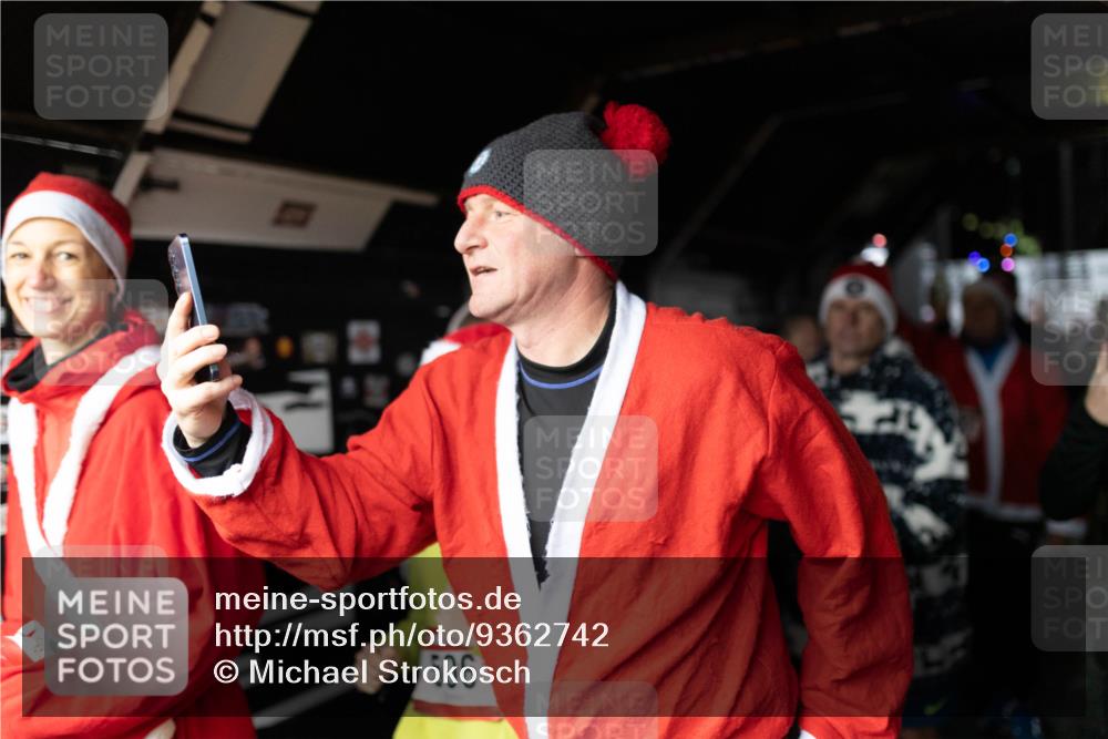 07.12.2025 - St. Pauli X-Mass-Run No. 15 Michael Strokosch http://msf.ph/oto/9362742 07.12.2025 11:13:18 Laufen 506 meine-sportfotos.de