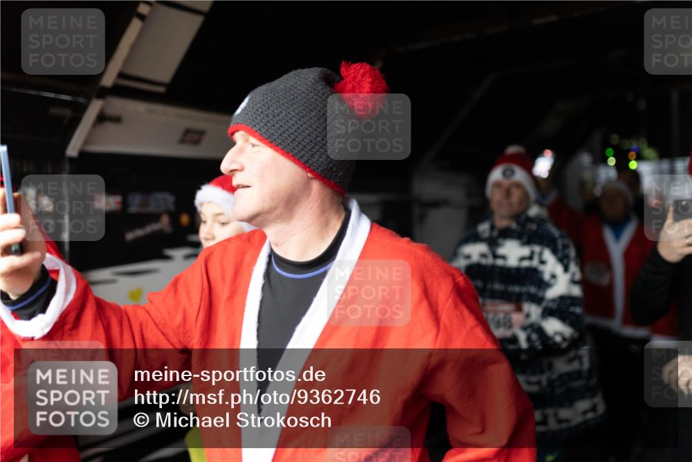 07.12.2025 - St. Pauli X-Mass-Run No. 15 Michael Strokosch http://msf.ph/oto/9362746 07.12.2025 11:13:18 Laufen  meine-sportfotos.de
