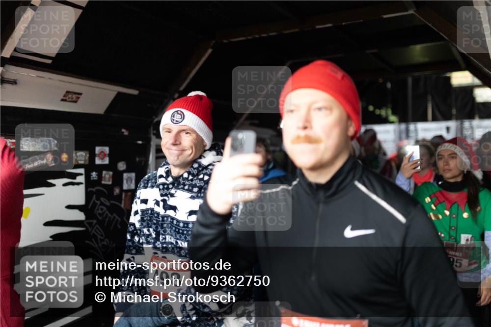 07.12.2025 - St. Pauli X-Mass-Run No. 15 Michael Strokosch http://msf.ph/oto/9362750 07.12.2025 11:13:19 Laufen 480, 498, 95 meine-sportfotos.de