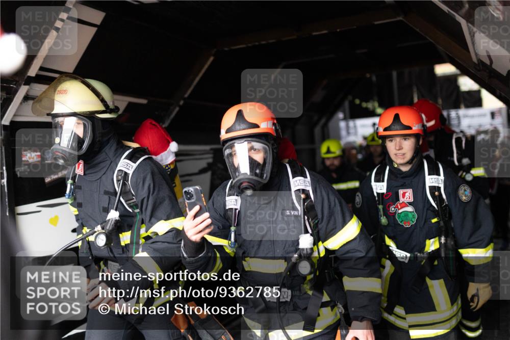 07.12.2025 - St. Pauli X-Mass-Run No. 15 Michael Strokosch http://msf.ph/oto/9362785 07.12.2025 11:13:32 Laufen 2928 meine-sportfotos.de