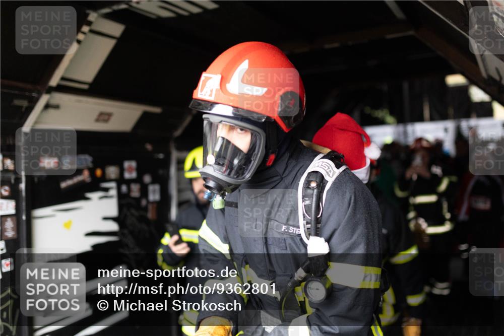 07.12.2025 - St. Pauli X-Mass-Run No. 15 Michael Strokosch http://msf.ph/oto/9362801 07.12.2025 11:13:34 Laufen  meine-sportfotos.de