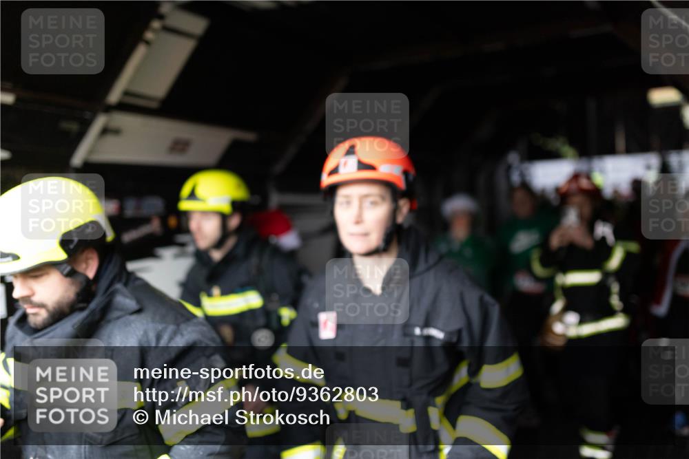 07.12.2025 - St. Pauli X-Mass-Run No. 15 Michael Strokosch http://msf.ph/oto/9362803 07.12.2025 11:13:35 Laufen  meine-sportfotos.de