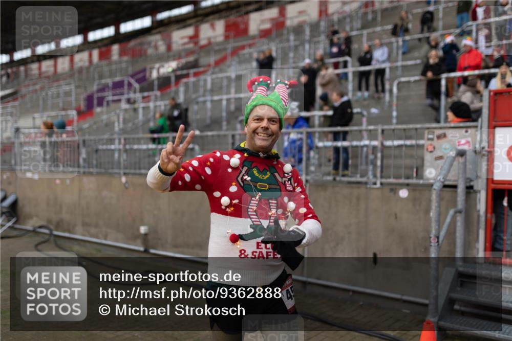 07.12.2025 - St. Pauli X-Mass-Run No. 15 Michael Strokosch http://msf.ph/oto/9362888 07.12.2025 11:19:55 Laufen 4 meine-sportfotos.de