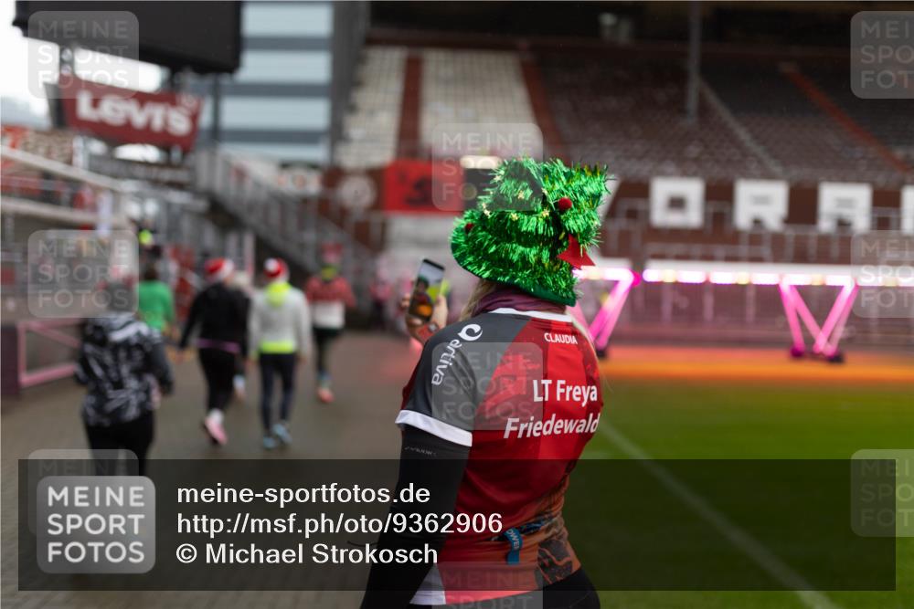 07.12.2025 - St. Pauli X-Mass-Run No. 15 Michael Strokosch http://msf.ph/oto/9362906 07.12.2025 11:20:04 Laufen 7 meine-sportfotos.de