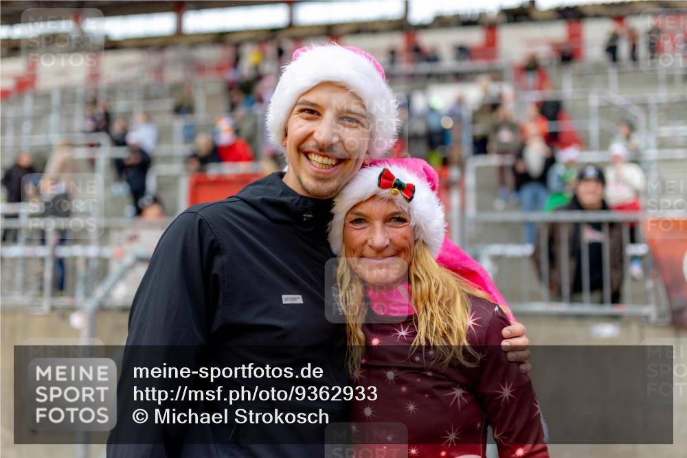 07.12.2025 - St. Pauli X-Mass-Run No. 15 Michael Strokosch http://msf.ph/oto/9362933 07.12.2025 11:20:18 Laufen  meine-sportfotos.de