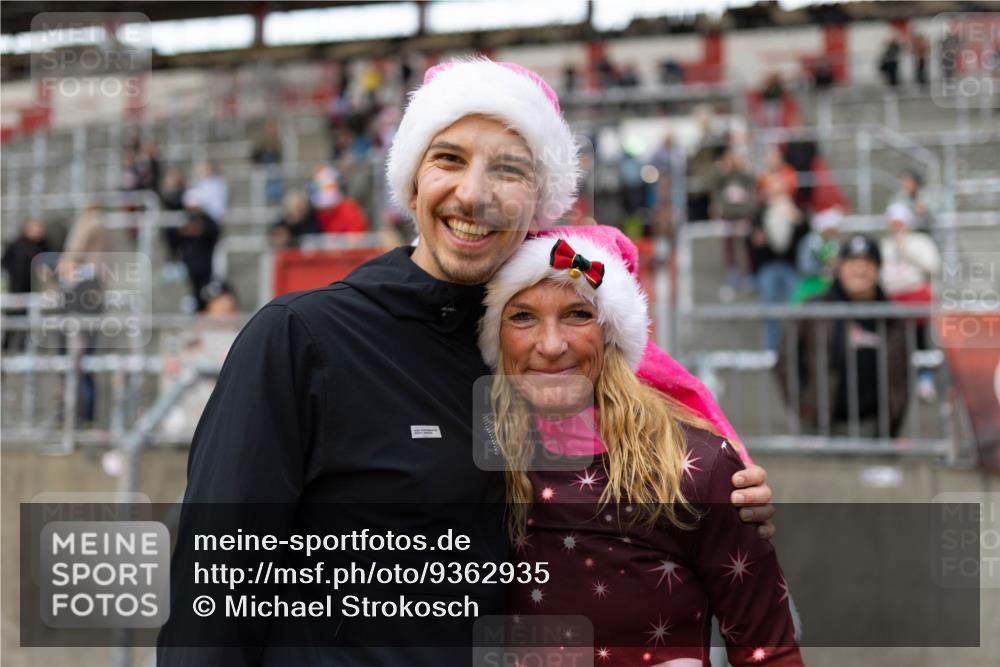 07.12.2025 - St. Pauli X-Mass-Run No. 15 Michael Strokosch http://msf.ph/oto/9362935 07.12.2025 11:20:18 Laufen  meine-sportfotos.de