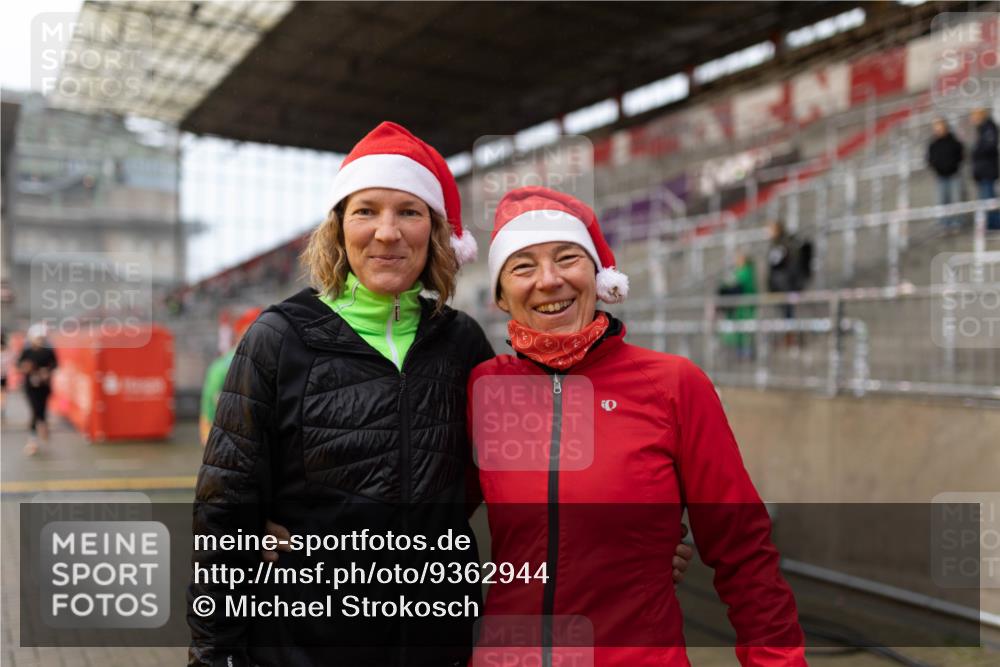 07.12.2025 - St. Pauli X-Mass-Run No. 15 Michael Strokosch http://msf.ph/oto/9362944 07.12.2025 11:20:22 Laufen  meine-sportfotos.de