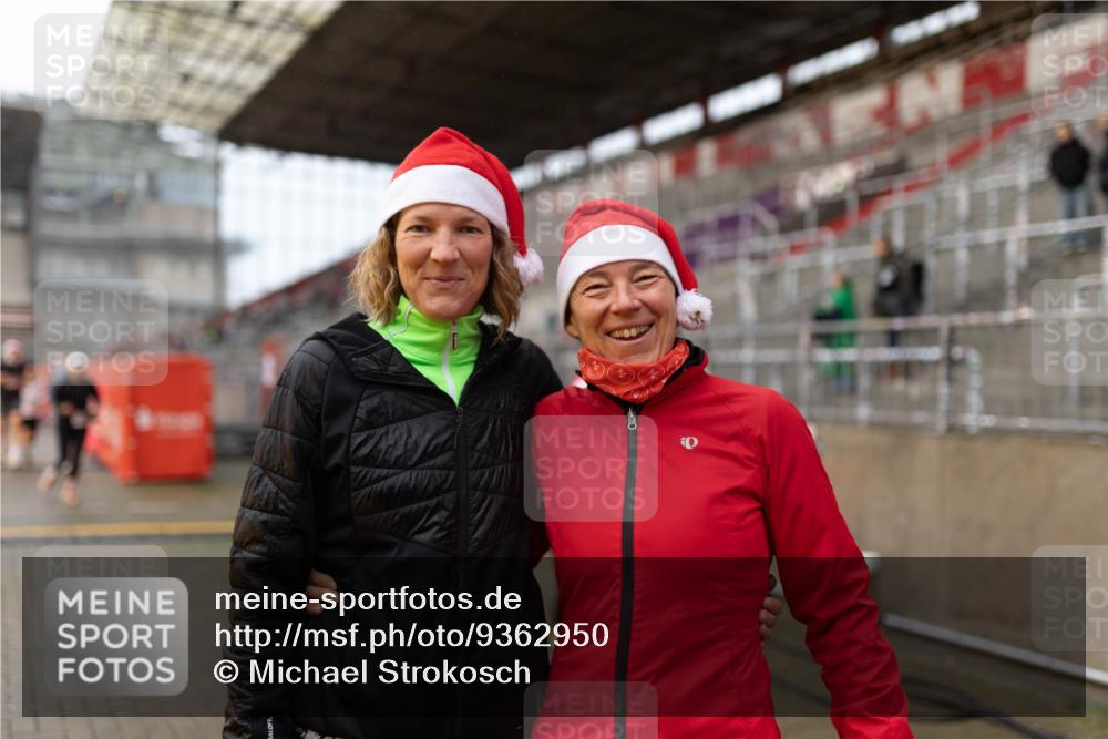 07.12.2025 - St. Pauli X-Mass-Run No. 15 Michael Strokosch http://msf.ph/oto/9362950 07.12.2025 11:20:23 Laufen  meine-sportfotos.de