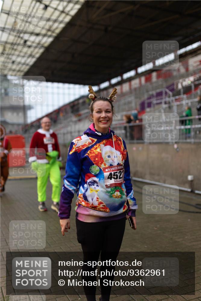 07.12.2025 - St. Pauli X-Mass-Run No. 15 Michael Strokosch http://msf.ph/oto/9362961 07.12.2025 11:20:38 Laufen 452 meine-sportfotos.de