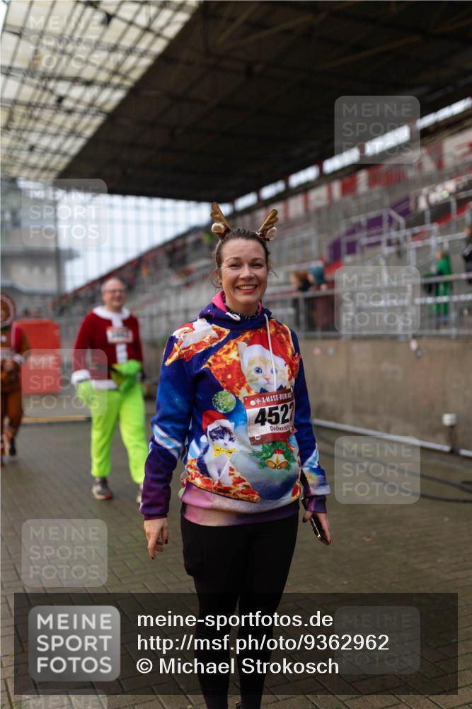 07.12.2025 - St. Pauli X-Mass-Run No. 15 Michael Strokosch http://msf.ph/oto/9362962 07.12.2025 11:20:38 Laufen 452 meine-sportfotos.de
