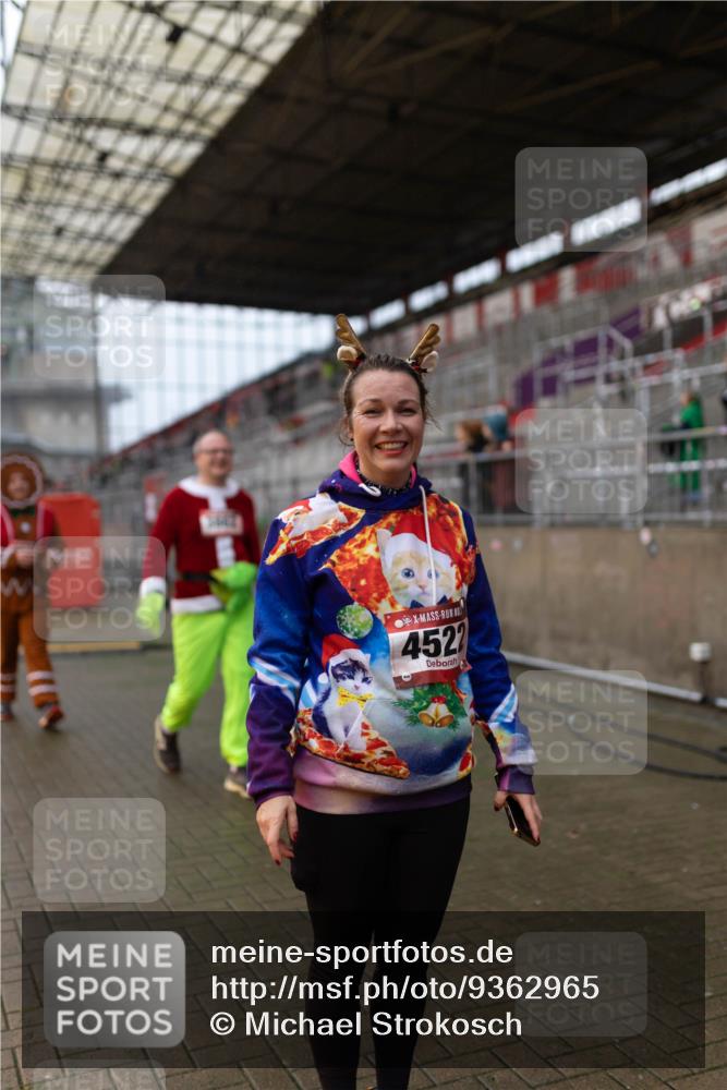 07.12.2025 - St. Pauli X-Mass-Run No. 15 Michael Strokosch http://msf.ph/oto/9362965 07.12.2025 11:20:38 Laufen 4522 meine-sportfotos.de