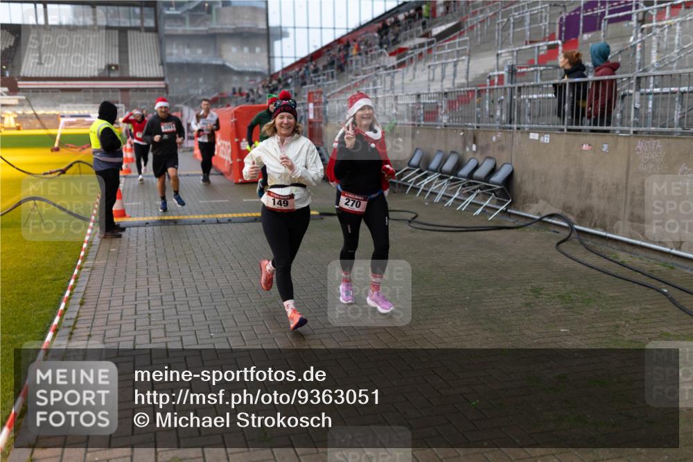 07.12.2025 - St. Pauli X-Mass-Run No. 15 Michael Strokosch http://msf.ph/oto/9363051 07.12.2025 11:21:44 Laufen 3091, 149, 270 meine-sportfotos.de