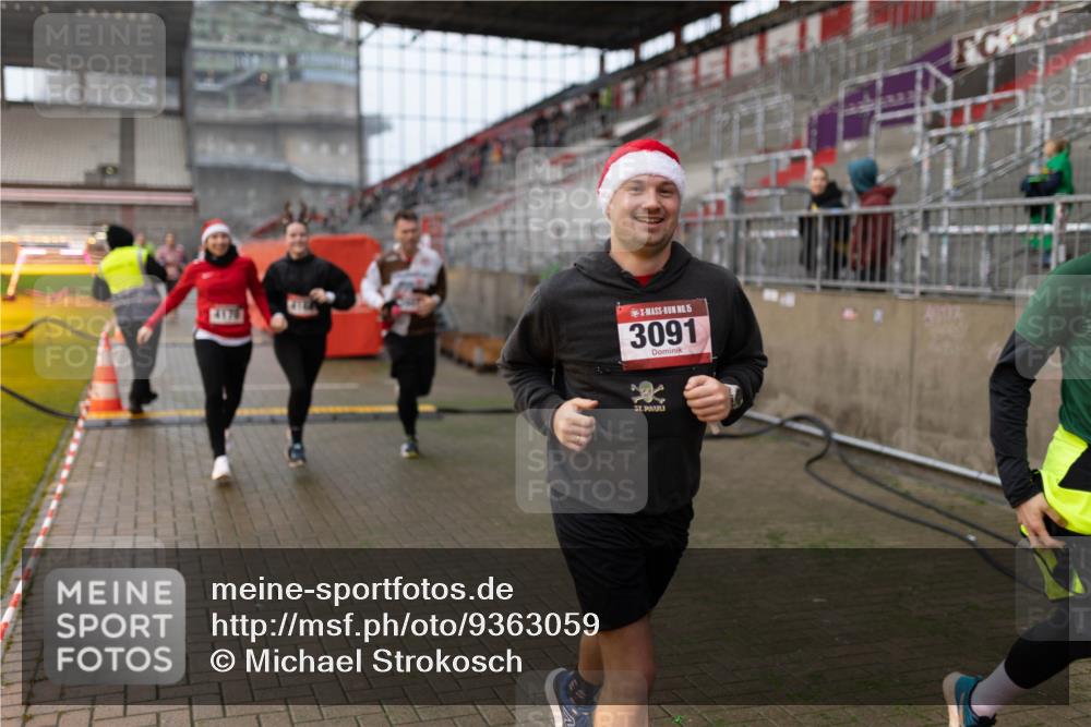 07.12.2025 - St. Pauli X-Mass-Run No. 15 Michael Strokosch http://msf.ph/oto/9363059 07.12.2025 11:21:46 Laufen 4175, 15, 3091 meine-sportfotos.de