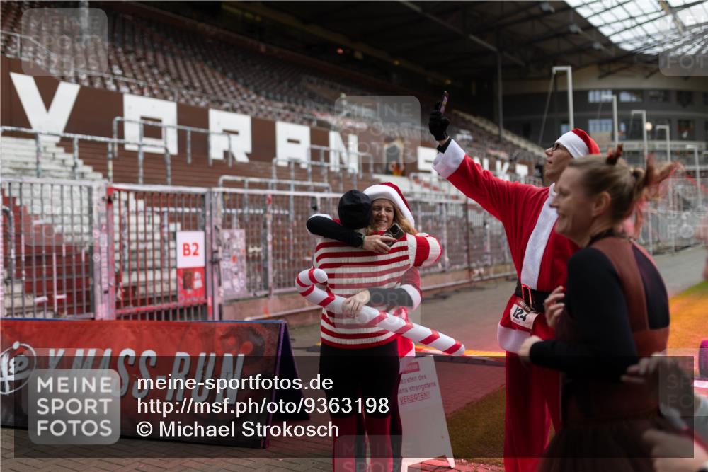 07.12.2025 - St. Pauli X-Mass-Run No. 15 Michael Strokosch http://msf.ph/oto/9363198 07.12.2025 11:48:03 Laufen 2, 124 meine-sportfotos.de