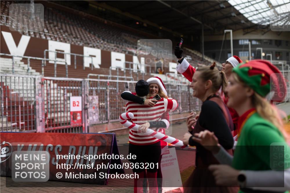07.12.2025 - St. Pauli X-Mass-Run No. 15 Michael Strokosch http://msf.ph/oto/9363201 07.12.2025 11:48:03 Laufen 32, 2 meine-sportfotos.de