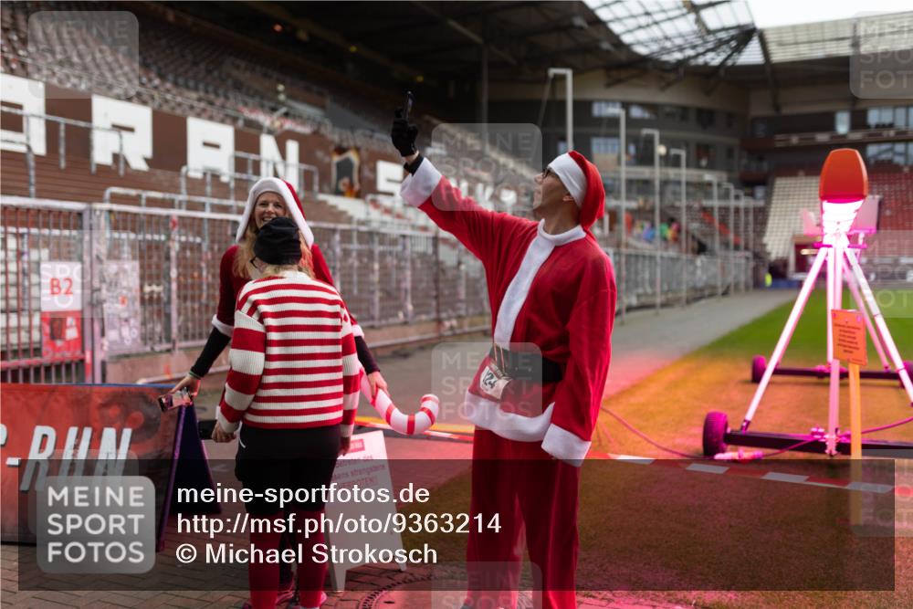 07.12.2025 - St. Pauli X-Mass-Run No. 15 Michael Strokosch http://msf.ph/oto/9363214 07.12.2025 11:48:06 Laufen 2 meine-sportfotos.de