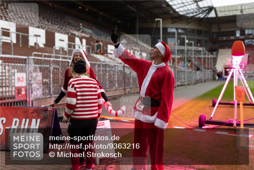 07.12.2025 - St. Pauli X-Mass-Run No. 15 Michael Strokosch http://msf.ph/oto/9363216 07.12.2025 11:48:06 Laufen 2 meine-sportfotos.de