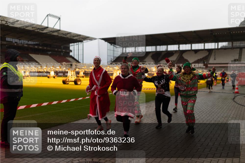 07.12.2025 - St. Pauli X-Mass-Run No. 15 Michael Strokosch http://msf.ph/oto/9363236 07.12.2025 11:48:23 Laufen 513, 1863, 1847 meine-sportfotos.de
