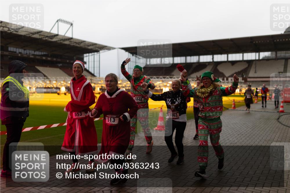 07.12.2025 - St. Pauli X-Mass-Run No. 15 Michael Strokosch http://msf.ph/oto/9363243 07.12.2025 11:48:23 Laufen 553, 5, 513, 1848, 1863 meine-sportfotos.de