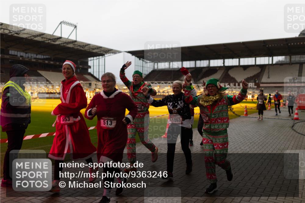 07.12.2025 - St. Pauli X-Mass-Run No. 15 Michael Strokosch http://msf.ph/oto/9363246 07.12.2025 11:48:23 Laufen 553, 513, 48, 1863 meine-sportfotos.de