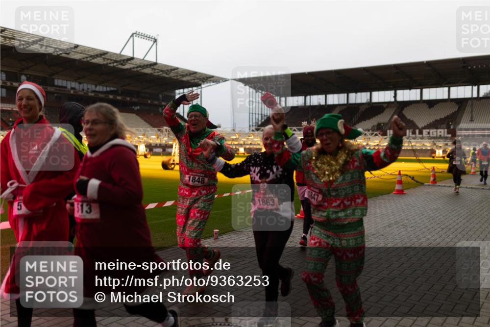 07.12.2025 - St. Pauli X-Mass-Run No. 15 Michael Strokosch http://msf.ph/oto/9363253 07.12.2025 11:48:24 Laufen 5, 13, 1848, 1863, 1847 meine-sportfotos.de