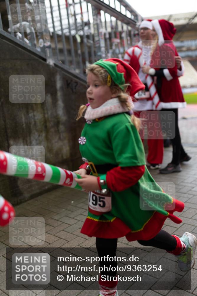 07.12.2025 - St. Pauli X-Mass-Run No. 15 Michael Strokosch http://msf.ph/oto/9363254 07.12.2025 11:48:42 Laufen 95 meine-sportfotos.de