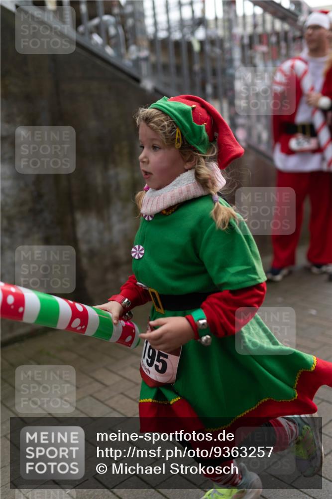 07.12.2025 - St. Pauli X-Mass-Run No. 15 Michael Strokosch http://msf.ph/oto/9363257 07.12.2025 11:48:42 Laufen 195 meine-sportfotos.de