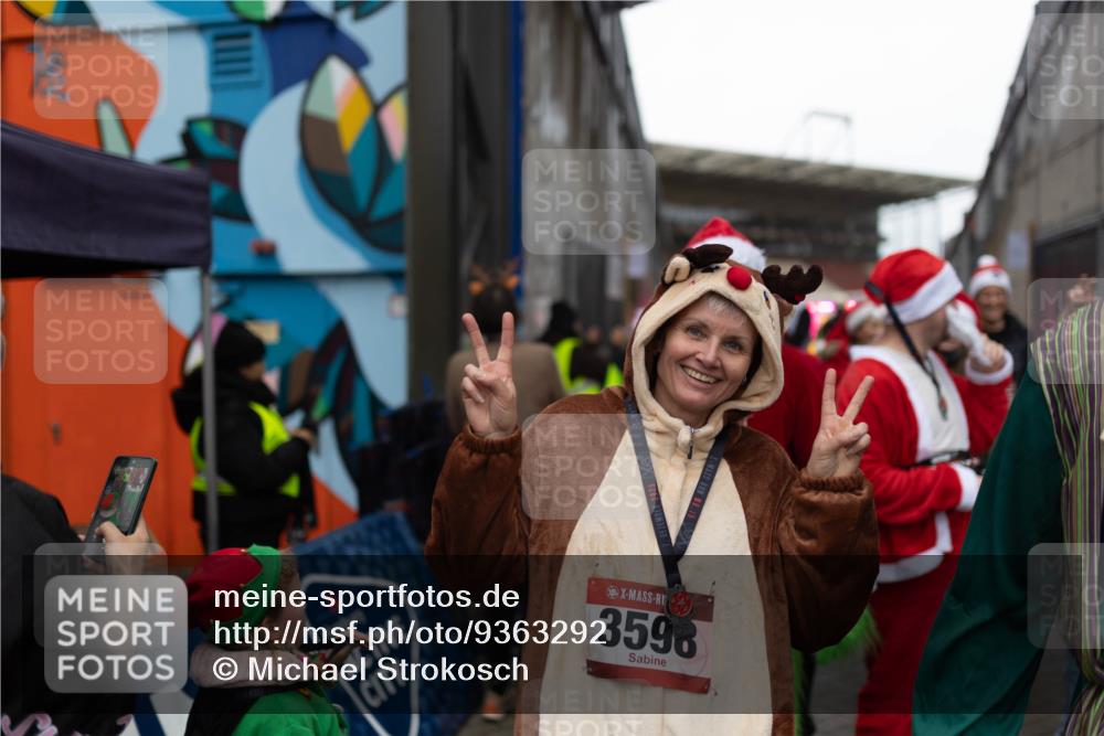 07.12.2025 - St. Pauli X-Mass-Run No. 15 Michael Strokosch http://msf.ph/oto/9363292 07.12.2025 11:49:12 Laufen 42, 3598 meine-sportfotos.de