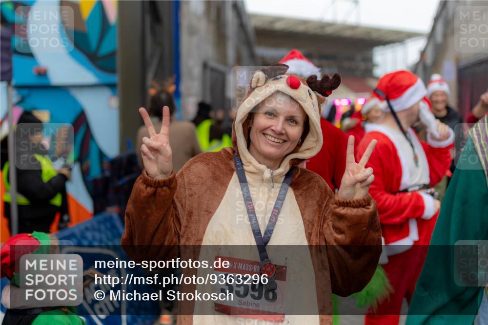 07.12.2025 - St. Pauli X-Mass-Run No. 15 Michael Strokosch http://msf.ph/oto/9363296 07.12.2025 11:49:12 Laufen 15, 3598 meine-sportfotos.de