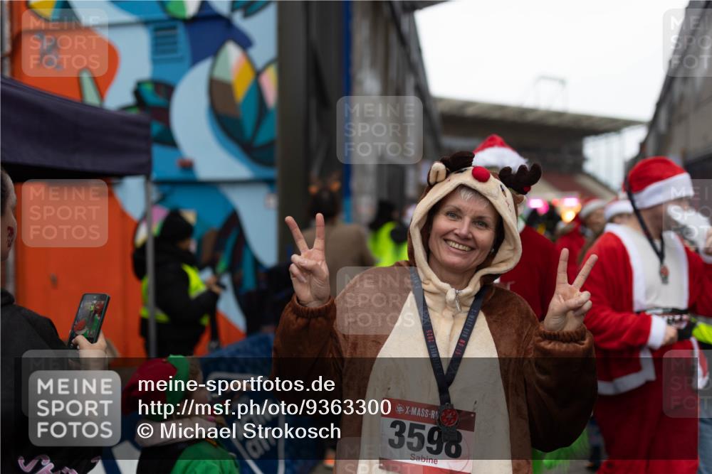 07.12.2025 - St. Pauli X-Mass-Run No. 15 Michael Strokosch http://msf.ph/oto/9363300 07.12.2025 11:49:12 Laufen 3598 meine-sportfotos.de