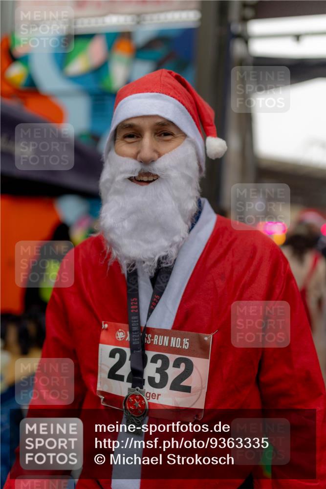 07.12.2025 - St. Pauli X-Mass-Run No. 15 Michael Strokosch http://msf.ph/oto/9363335 07.12.2025 11:49:46 Laufen 2025, 15, 2, 32 meine-sportfotos.de