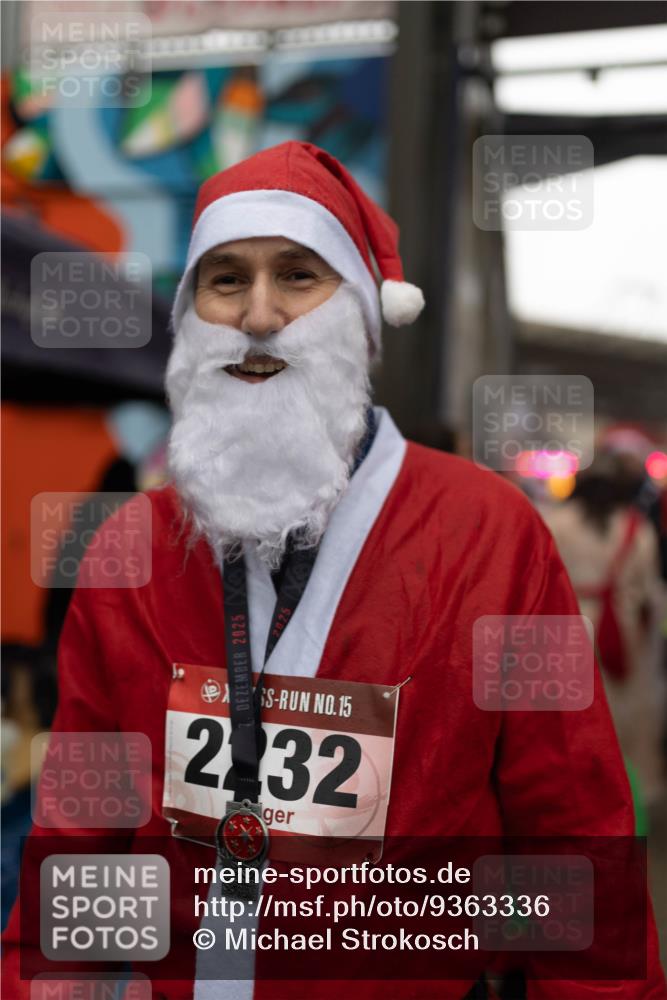 07.12.2025 - St. Pauli X-Mass-Run No. 15 Michael Strokosch http://msf.ph/oto/9363336 07.12.2025 11:49:46 Laufen 2025, 15, 2, 32 meine-sportfotos.de