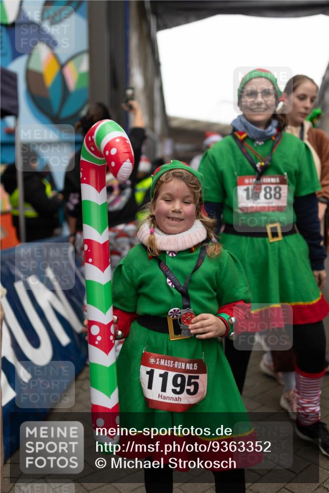 07.12.2025 - St. Pauli X-Mass-Run No. 15 Michael Strokosch http://msf.ph/oto/9363352 07.12.2025 11:50:05 Laufen 15, 1195, 2025, 1888 meine-sportfotos.de