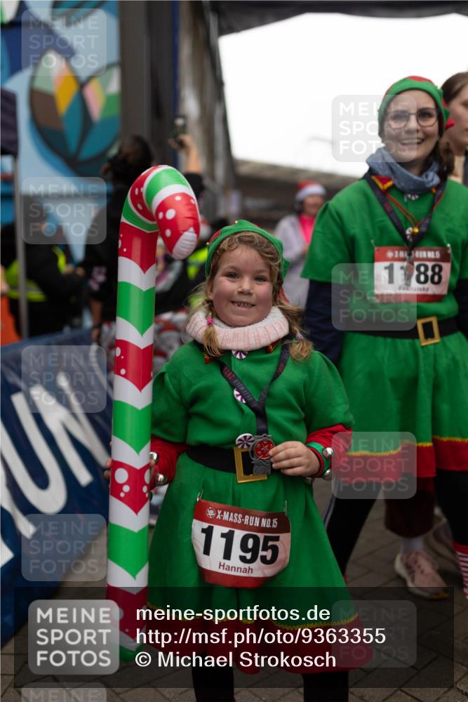 07.12.2025 - St. Pauli X-Mass-Run No. 15 Michael Strokosch http://msf.ph/oto/9363355 07.12.2025 11:50:05 Laufen 15, 1195, 2025, 1188 meine-sportfotos.de