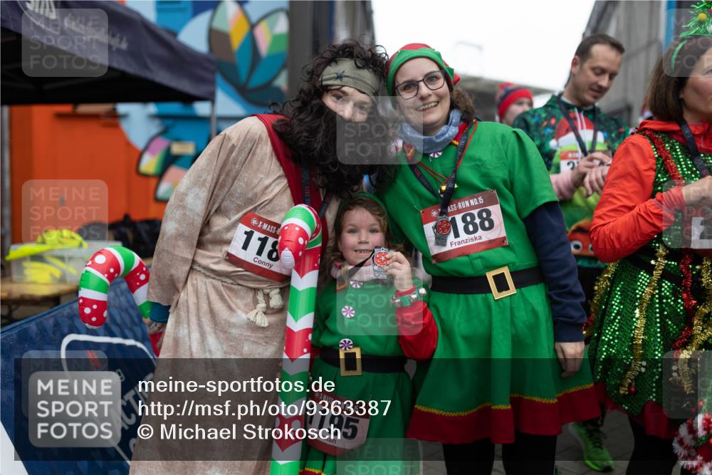 07.12.2025 - St. Pauli X-Mass-Run No. 15 Michael Strokosch http://msf.ph/oto/9363387 07.12.2025 11:50:14 Laufen 118, 15, 1195, 5202, 83832, 15, 188 meine-sportfotos.de