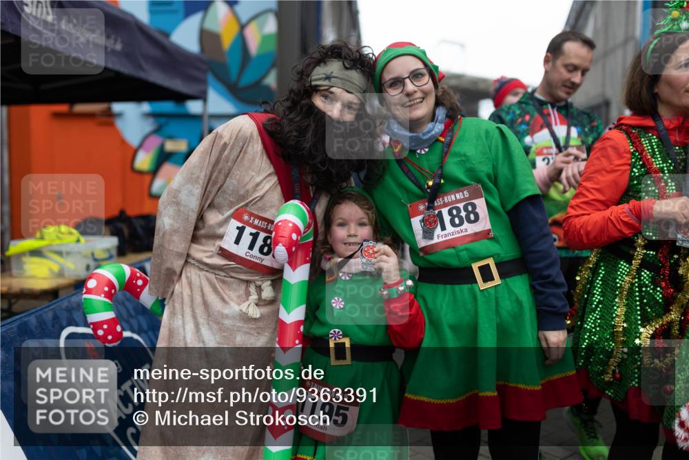07.12.2025 - St. Pauli X-Mass-Run No. 15 Michael Strokosch http://msf.ph/oto/9363391 07.12.2025 11:50:14 Laufen 118, 2025, 15, 1195, 15, 188 meine-sportfotos.de