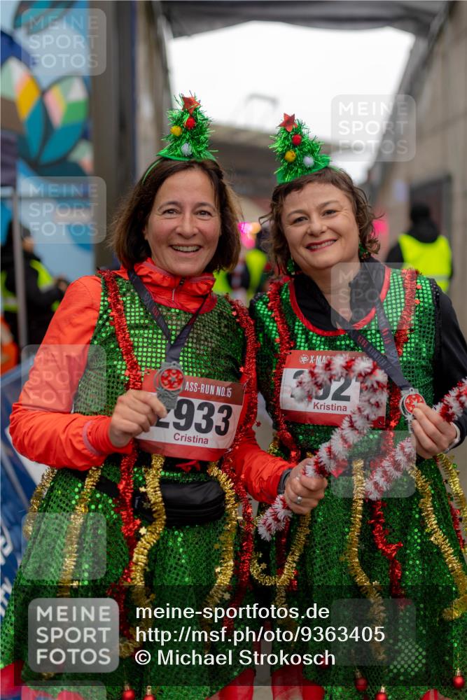 07.12.2025 - St. Pauli X-Mass-Run No. 15 Michael Strokosch http://msf.ph/oto/9363405 07.12.2025 11:50:21 Laufen 15, 2933, 382 meine-sportfotos.de