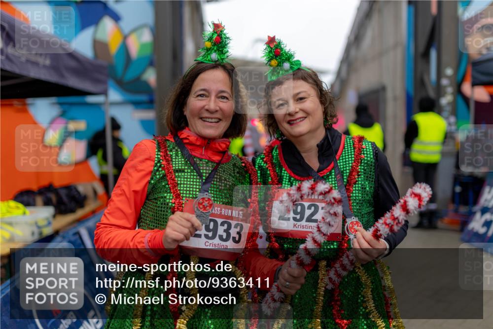 07.12.2025 - St. Pauli X-Mass-Run No. 15 Michael Strokosch http://msf.ph/oto/9363411 07.12.2025 11:50:23 Laufen 15, 933, 923 meine-sportfotos.de