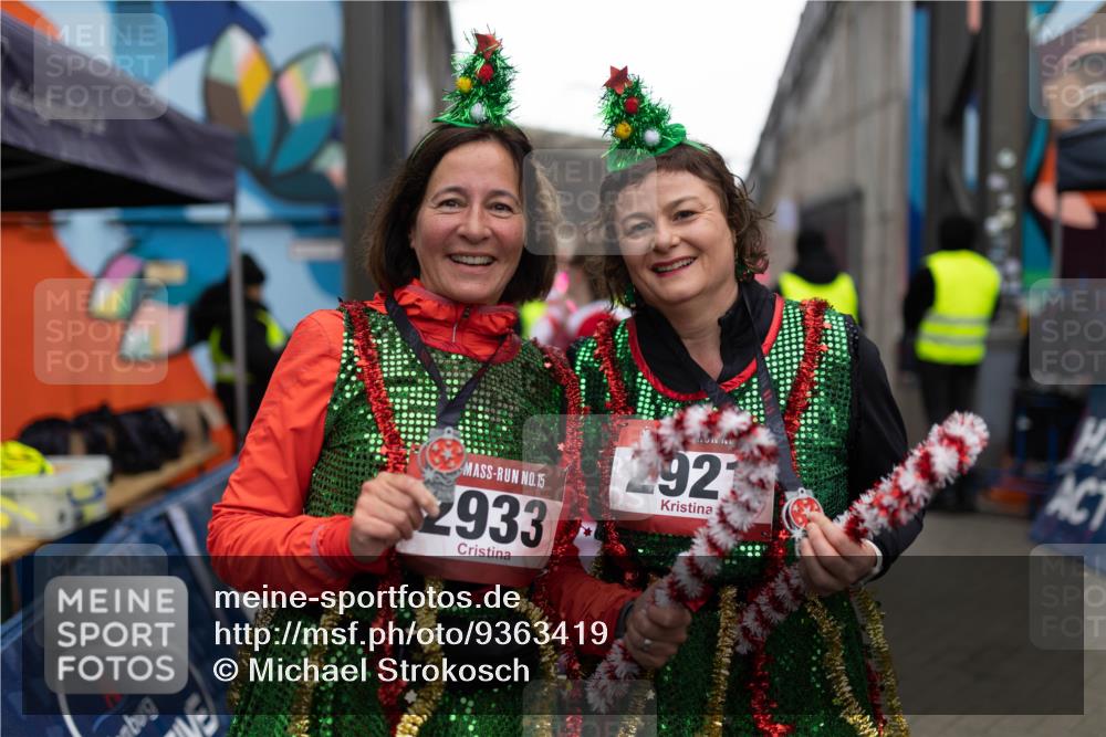 07.12.2025 - St. Pauli X-Mass-Run No. 15 Michael Strokosch http://msf.ph/oto/9363419 07.12.2025 11:50:23 Laufen 15, 2933, 2927 meine-sportfotos.de