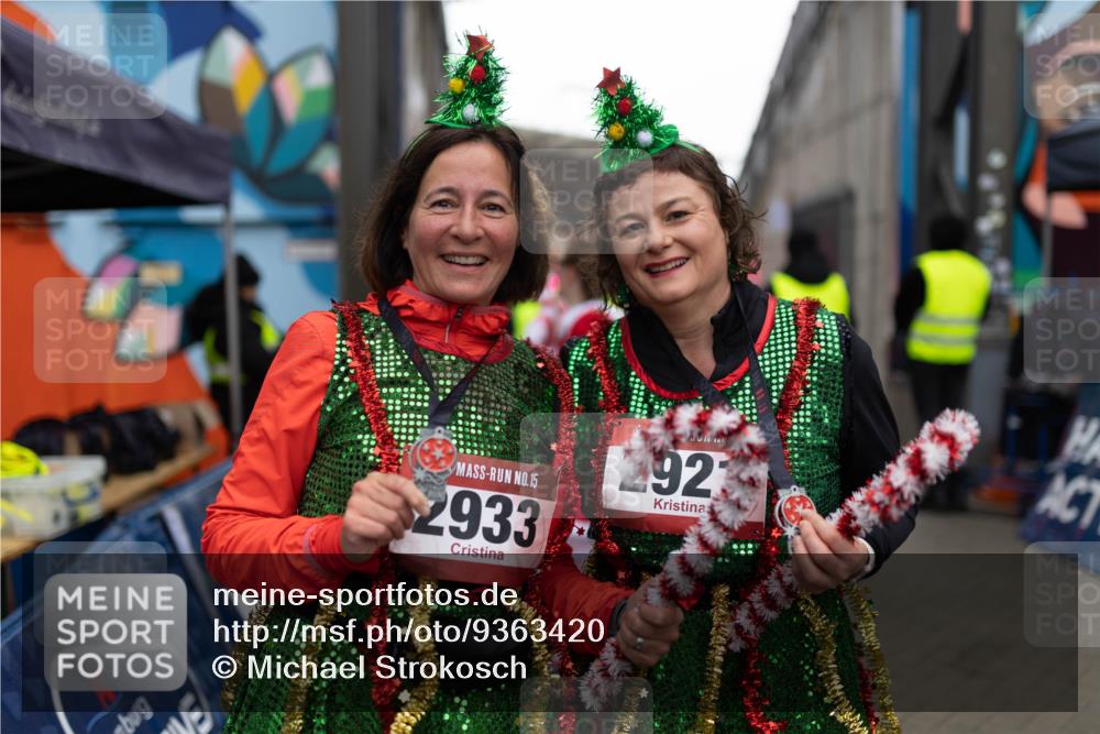 07.12.2025 - St. Pauli X-Mass-Run No. 15 Michael Strokosch http://msf.ph/oto/9363420 07.12.2025 11:50:23 Laufen 15, 2933, 292 meine-sportfotos.de