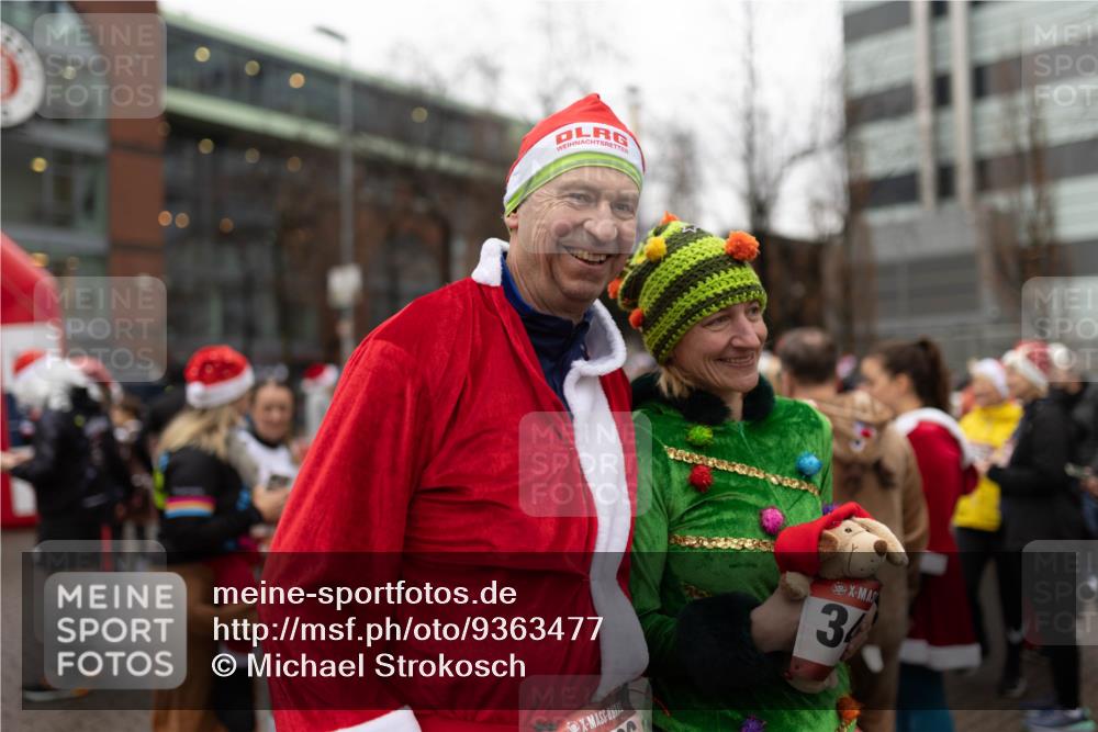 07.12.2025 - St. Pauli X-Mass-Run No. 15 Michael Strokosch http://msf.ph/oto/9363477 07.12.2025 11:58:12 Laufen 3 meine-sportfotos.de
