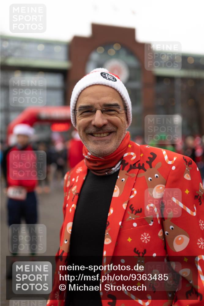 07.12.2025 - St. Pauli X-Mass-Run No. 15 Michael Strokosch http://msf.ph/oto/9363485 07.12.2025 11:58:35 Laufen  meine-sportfotos.de