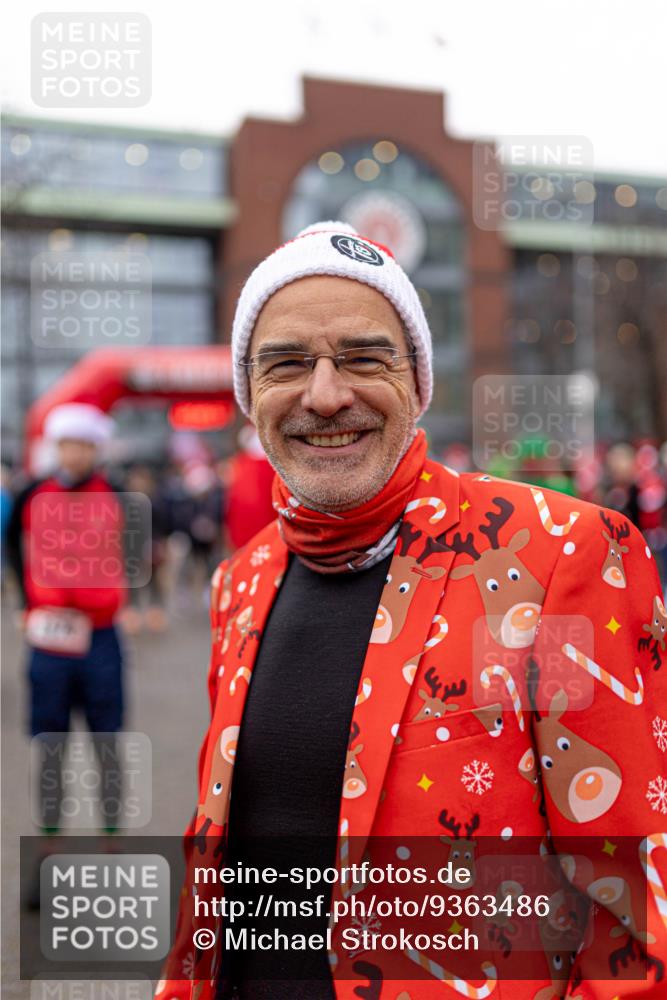 07.12.2025 - St. Pauli X-Mass-Run No. 15 Michael Strokosch http://msf.ph/oto/9363486 07.12.2025 11:58:35 Laufen  meine-sportfotos.de