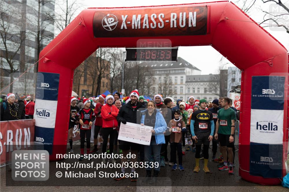 07.12.2025 - St. Pauli X-Mass-Run No. 15 Michael Strokosch http://msf.ph/oto/9363539 07.12.2025 12:06:32 Laufen 10, 08, 33, 31, 3575, 1, 3670, 307, 3599 meine-sportfotos.de