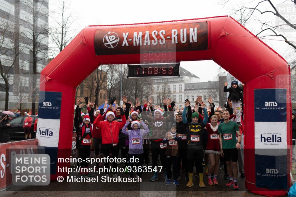 07.12.2025 - St. Pauli X-Mass-Run No. 15 Michael Strokosch http://msf.ph/oto/9363547 07.12.2025 12:08:51 Laufen 00, 08, 53, 3575, 331, 3748, 3670, 3600, 3599, 311, 3747 meine-sportfotos.de