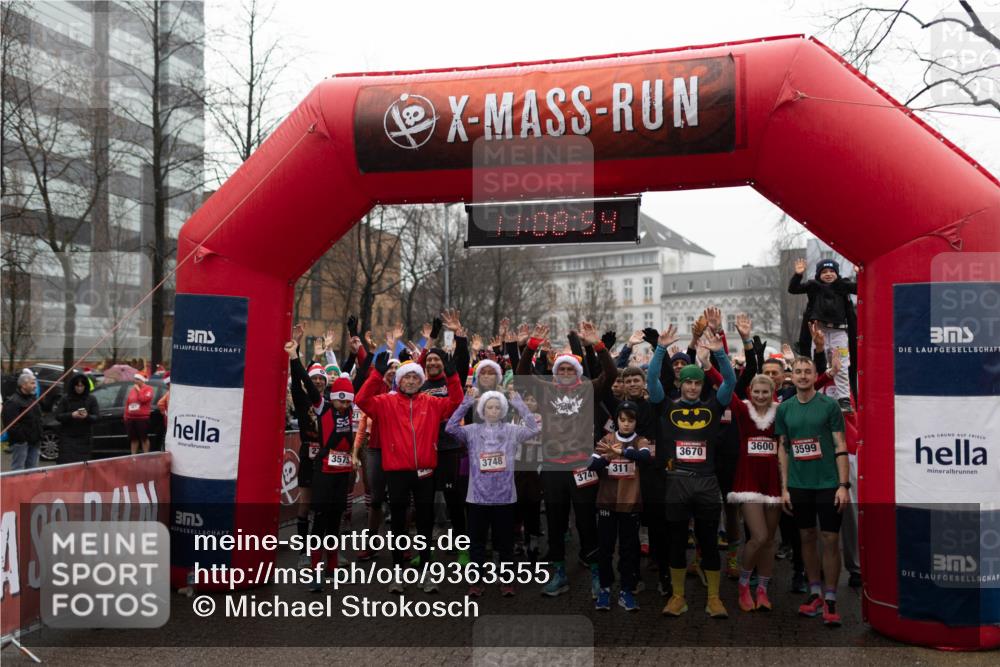 07.12.2025 - St. Pauli X-Mass-Run No. 15 Michael Strokosch http://msf.ph/oto/9363555 07.12.2025 12:08:53 Laufen 3600, 2, 3670, 3575, 3748, 311, 3741, 3599 meine-sportfotos.de
