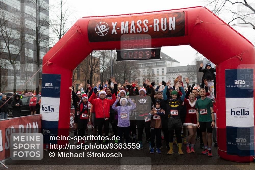 07.12.2025 - St. Pauli X-Mass-Run No. 15 Michael Strokosch http://msf.ph/oto/9363559 07.12.2025 12:08:53 Laufen 33, 08, 59, 3575, 3748, 3670, 3600, 3747, 311, 3599 meine-sportfotos.de